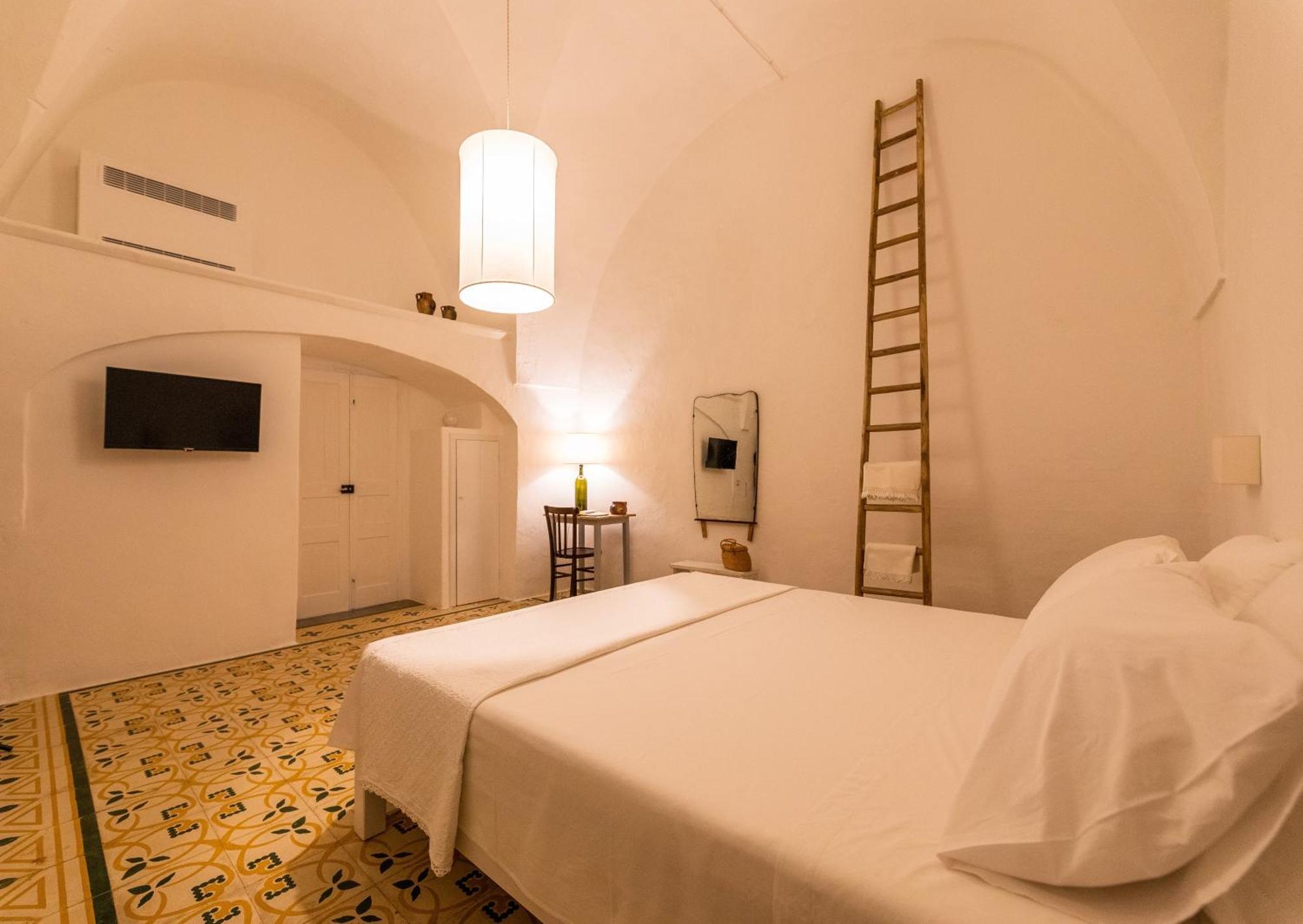 Casa Marta Holiday Home - "Exclusive Typical Salento House In Historic Center" Tricase Exterior foto